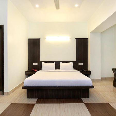 Oyo 9243 Trumpets Hotel Amritsar Exterior foto
